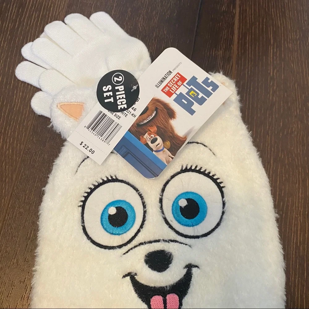 NWT Secret Life of Pets Beanie and Glove Set for Kids
